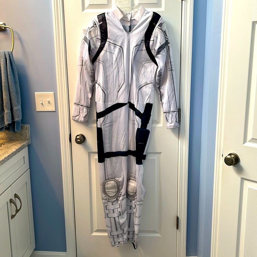 Black Widow White Suit Women’s Costume Marvel Studios Movie Deluxe